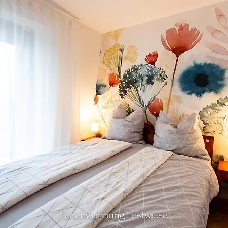 Festwiese - Modernes Nahe Neustadter Innenstadt Apartment